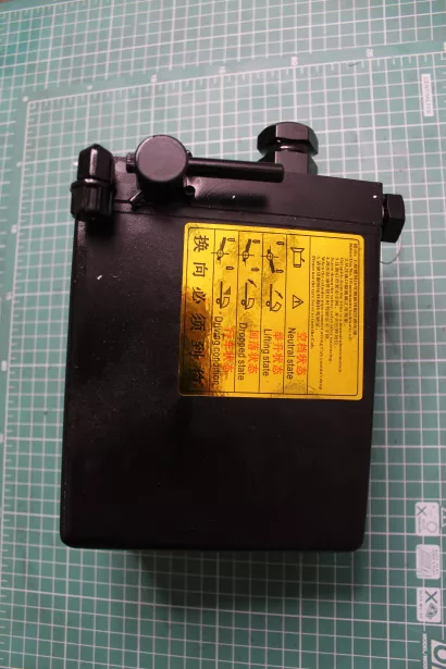 Насос подъема кабины (механический) SHAANXI, X6000 для грузовиков *