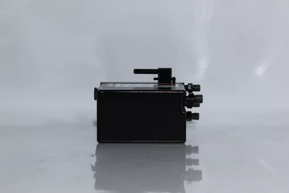 Насос подъема кабины (3 выхода) SHAANXI, X3000 для грузовиков *