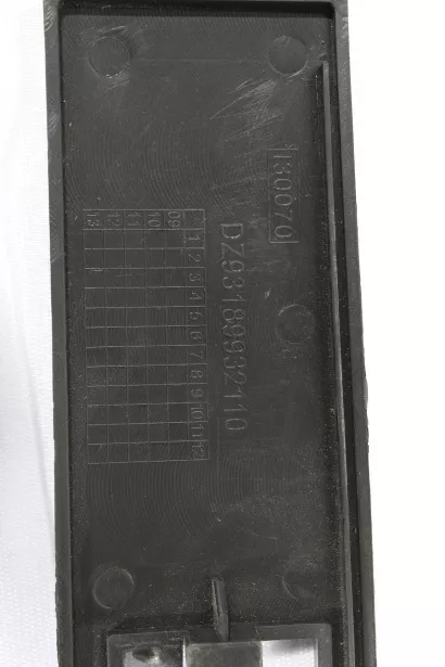 Накладка бампера (R, Черный, Пластик, боковая,длинная) SHAANXI, F3000 для грузовиков *