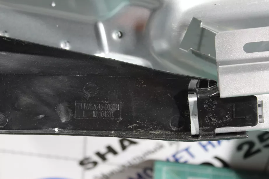 Стеклоподъёмник (R, электрический) SITRAK, T5G для грузовиков *