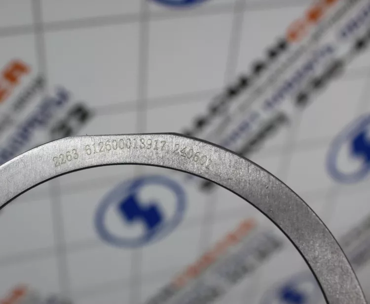 Кольцо стопорное коленвала (верхнее) WEICHAI, WP10.336E53, (1000312602) для грузовиков *