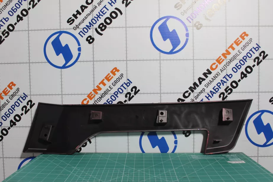 Капот (Красный, с накладками) SHAANXI, X5000 для грузовиков *