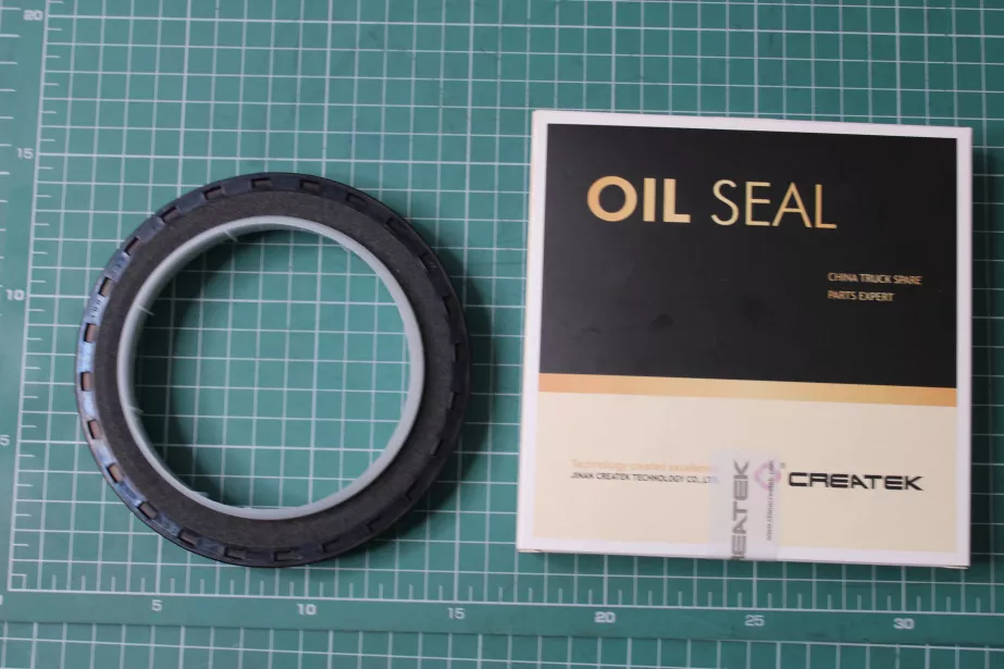 Сальник коленвала D130, H12, (Front, 100x130x12) CREATEK, MC11.44-50, (CK9627) для грузовиков *