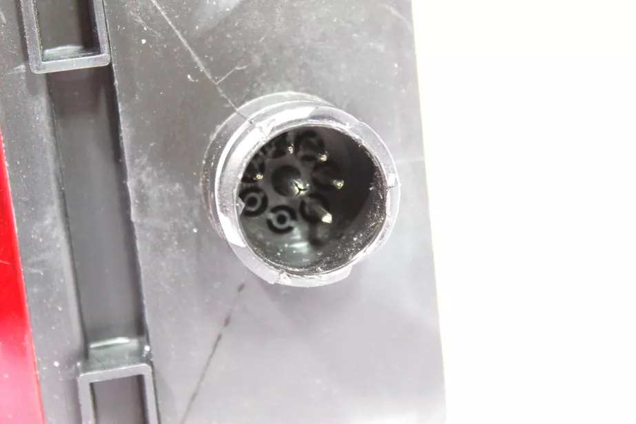 Фонарь задний (R) SHAANXI, X6000 для грузовиков *