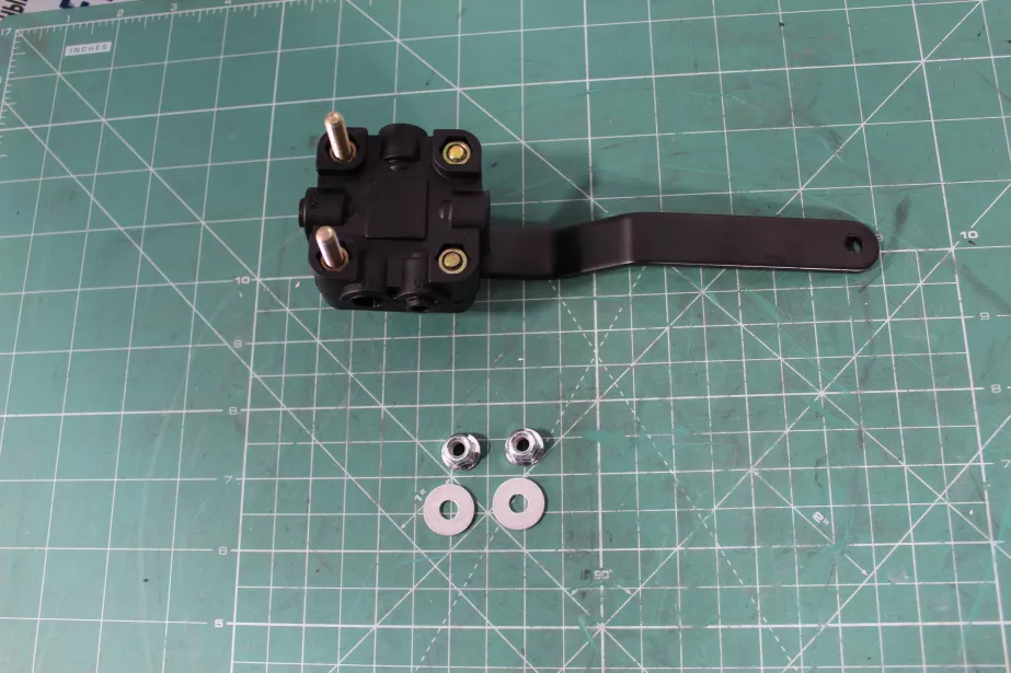 Кран уровня пола (Rear) SHAANXI, X3000 для грузовиков *