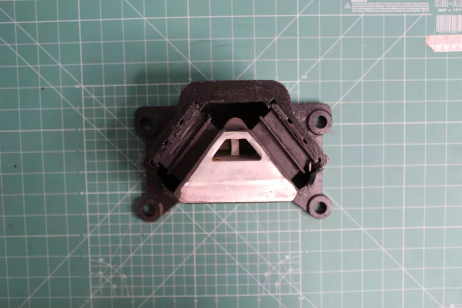 Подушкка двигателя (Rear) SITRAK, T5G для грузовиков *