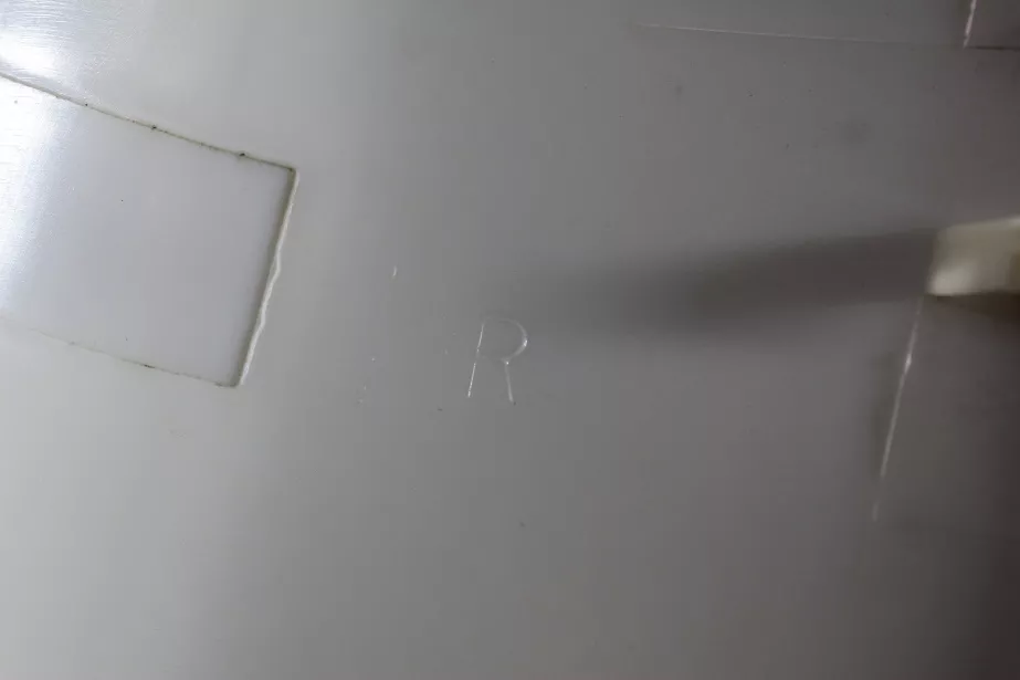 Крышка декоративная зеркала заднего вида (R, Красный) SHAANXI, X3000 для грузовиков *