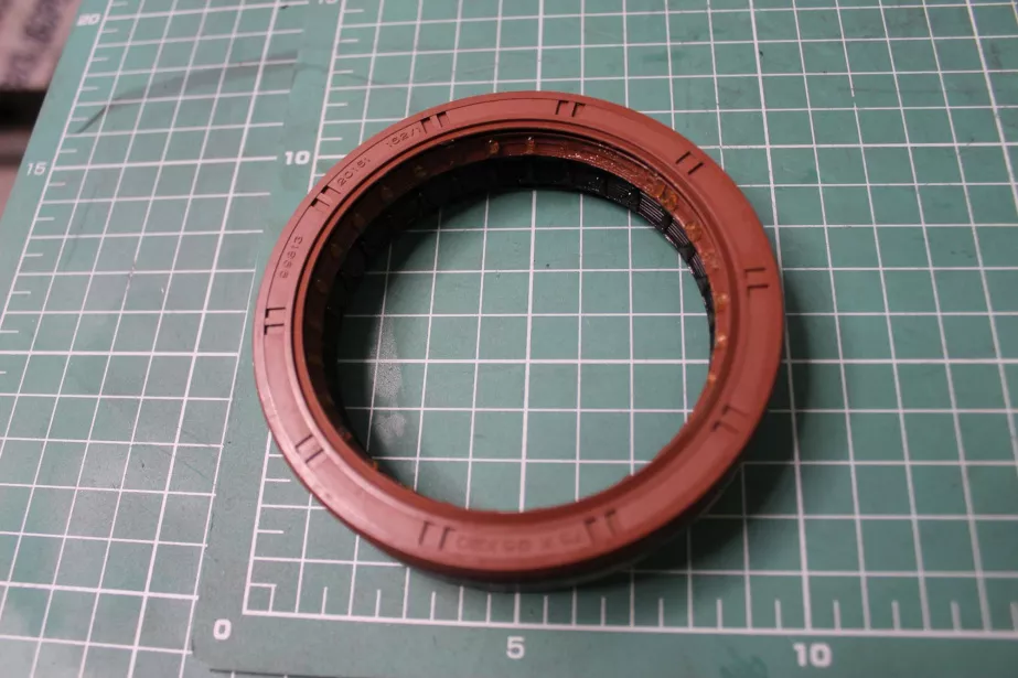 Сальник редуктора среднего моста (75*95*20) SHAANXI для грузовиков *