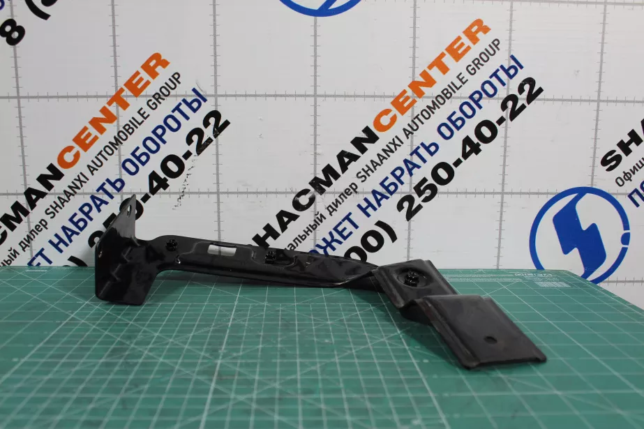 Кронштейн замка капота (L) SHAANXI, X3000 для грузовиков *