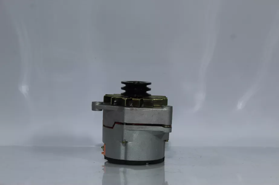 Генератор (под клиновой ремень 28V/55A) SHAANXI, WP10 для грузовиков *