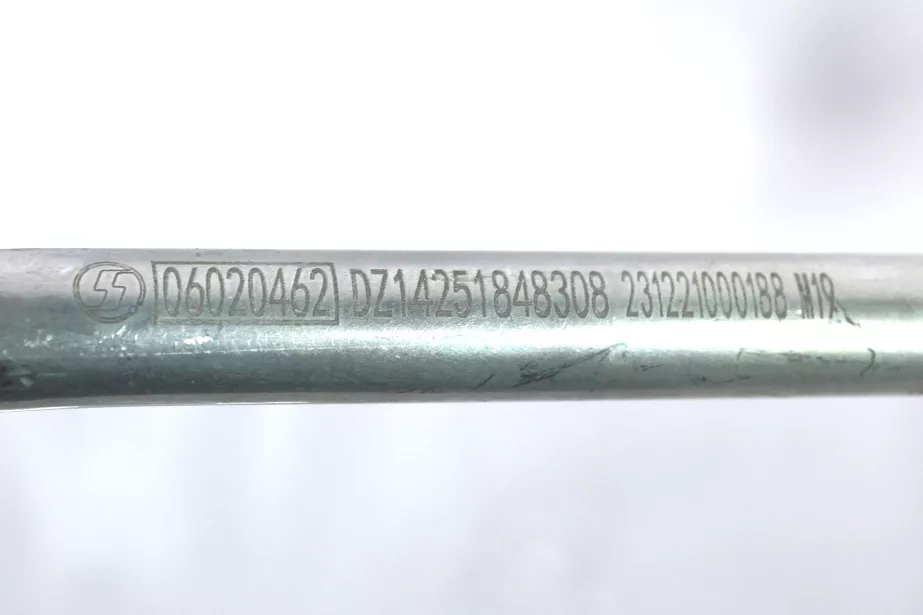 Трубки кондиционера SHAANXI, X3000, X5000 для грузовиков *