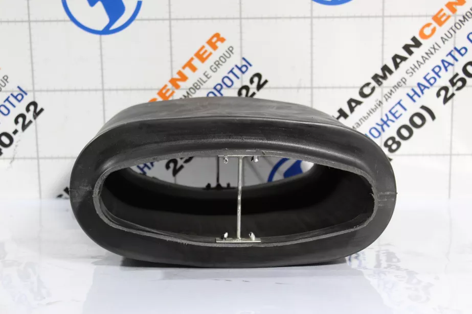 Патрубок воздухозаборника (Нижний, Пластик) HOWO, A7 для грузовиков *