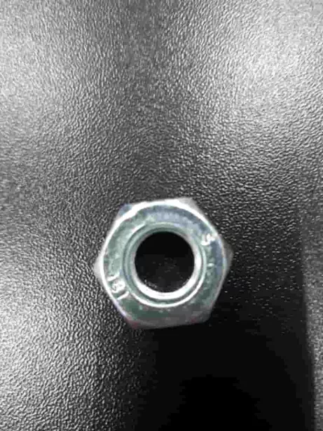 Гайка D10 (оцинкованная) DIN. для грузовиков *