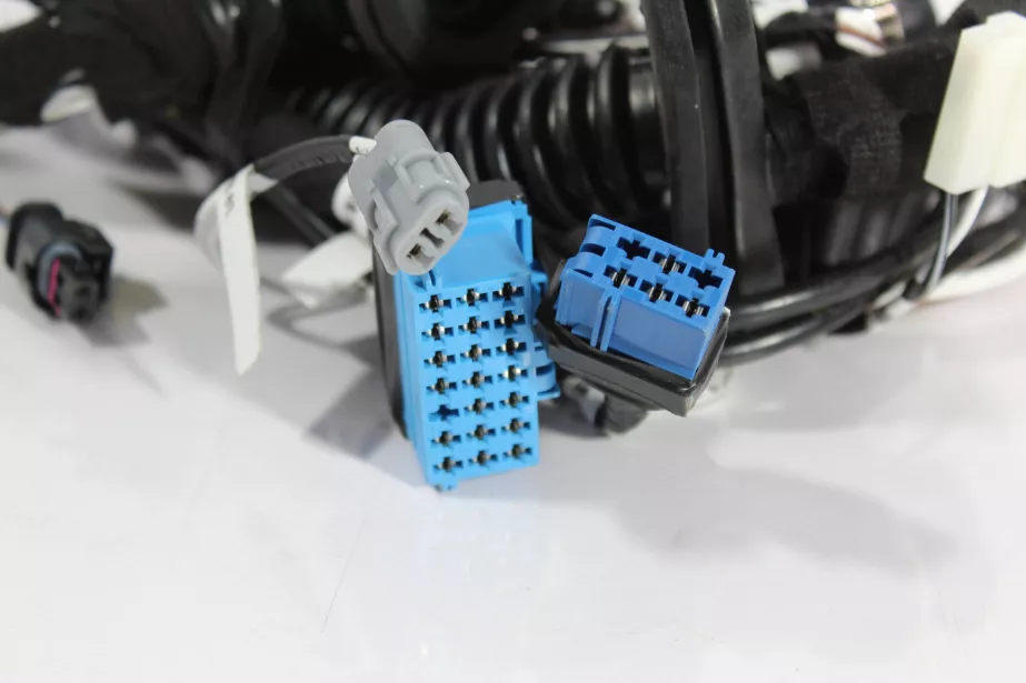 Жгут проводов двери (R) SHAANXI, X6000 для грузовиков *