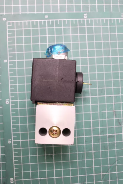 Электромагнитный клапан межколесной блокировки (Серый, Металл) HOWO для грузовиков *