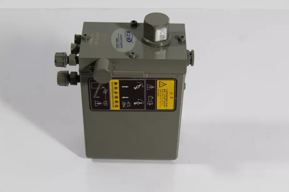 Насос подъема кабины SITRAK, C7H для грузовиков *