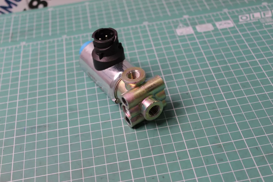 Клапан электромагнитный (обратный) (синяя фишка) CREATEK, F2000, (CK8194) для грузовиков *