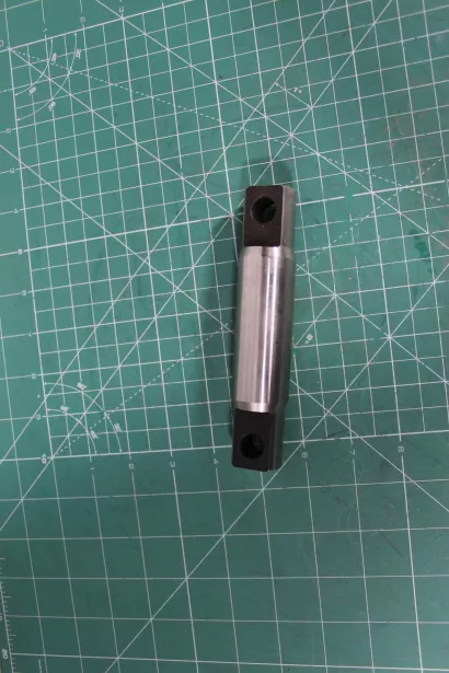 Вал вилки выжимного подшипника КПП (ZF 16S1820) SHAANXI, X6000 для грузовиков *