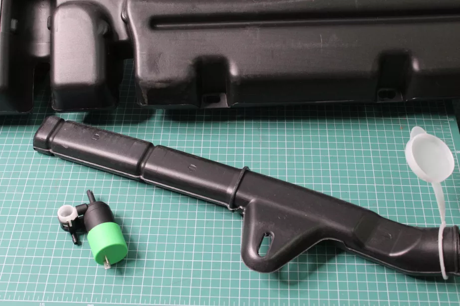 Бачок омывателя (в сборе) SHAANXI, F3000 для грузовиков *