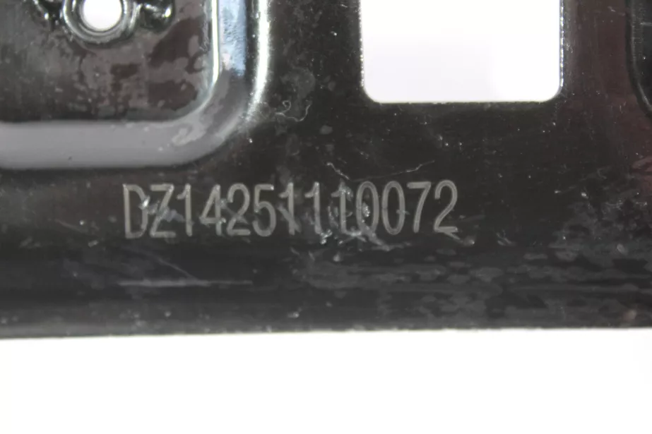 Кронштейн замка капота (R) SHAANXI, X3000 для грузовиков *