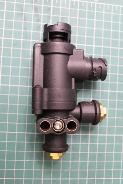 Клапан электромагнитный SHAANXI, X3000, X6000 для грузовиков *