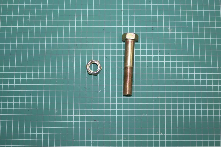 Болт амортизатора подвески D16, L90, (Нижний) HOWO для грузовиков *