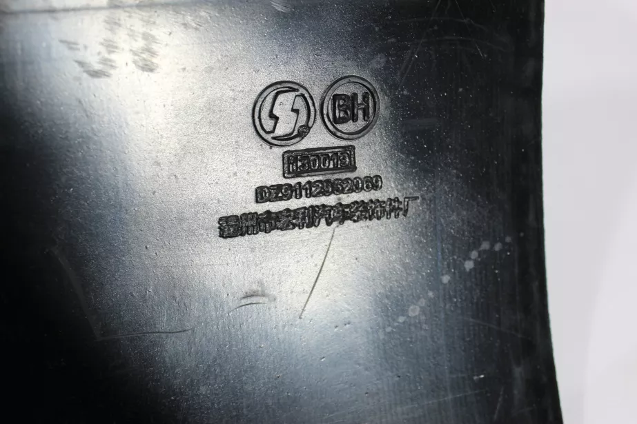 Брызговик резиновый (580х360) SHAANXI для грузовиков *