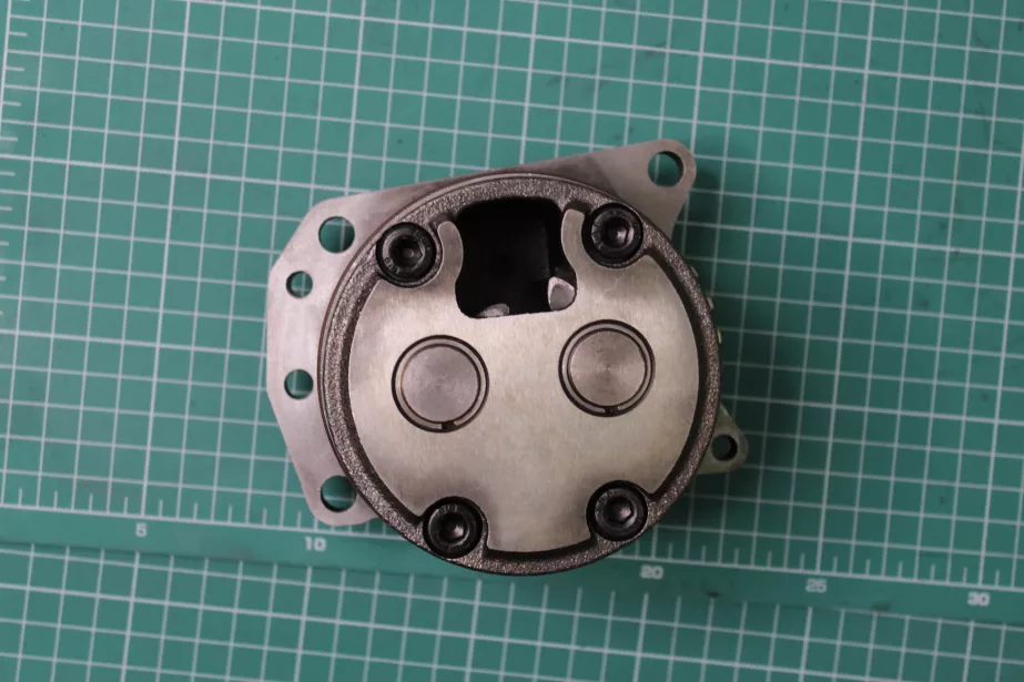 Насос масляный CUMMINS, ISM11, (4003960) для грузовиков *