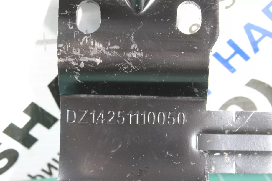 Петля капота (L) SHAANXI, X3000 для грузовиков *