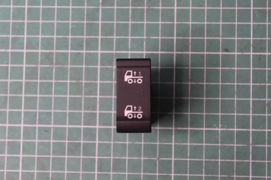 Клавиша переключатель памяти высоты ECAS (1 2 3) SHAANXI, X6000 для грузовиков *