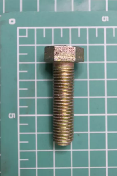 Болт D12, L35, (крепления основной подушки двигателя резьба 1,5) HOWO для грузовиков *