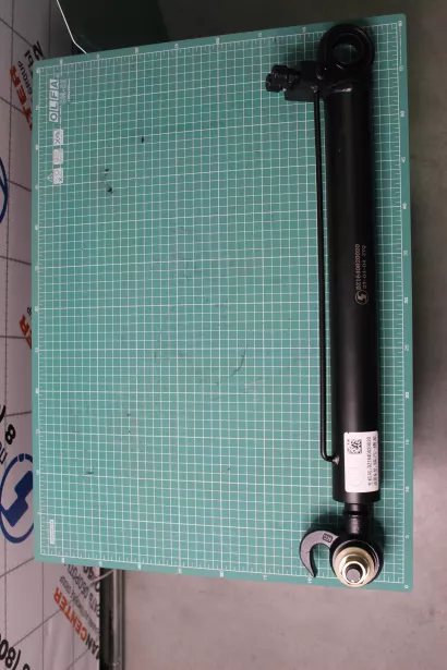 Гидроцилиндр подъёма кабины SHAANXI, F3000 для грузовиков *