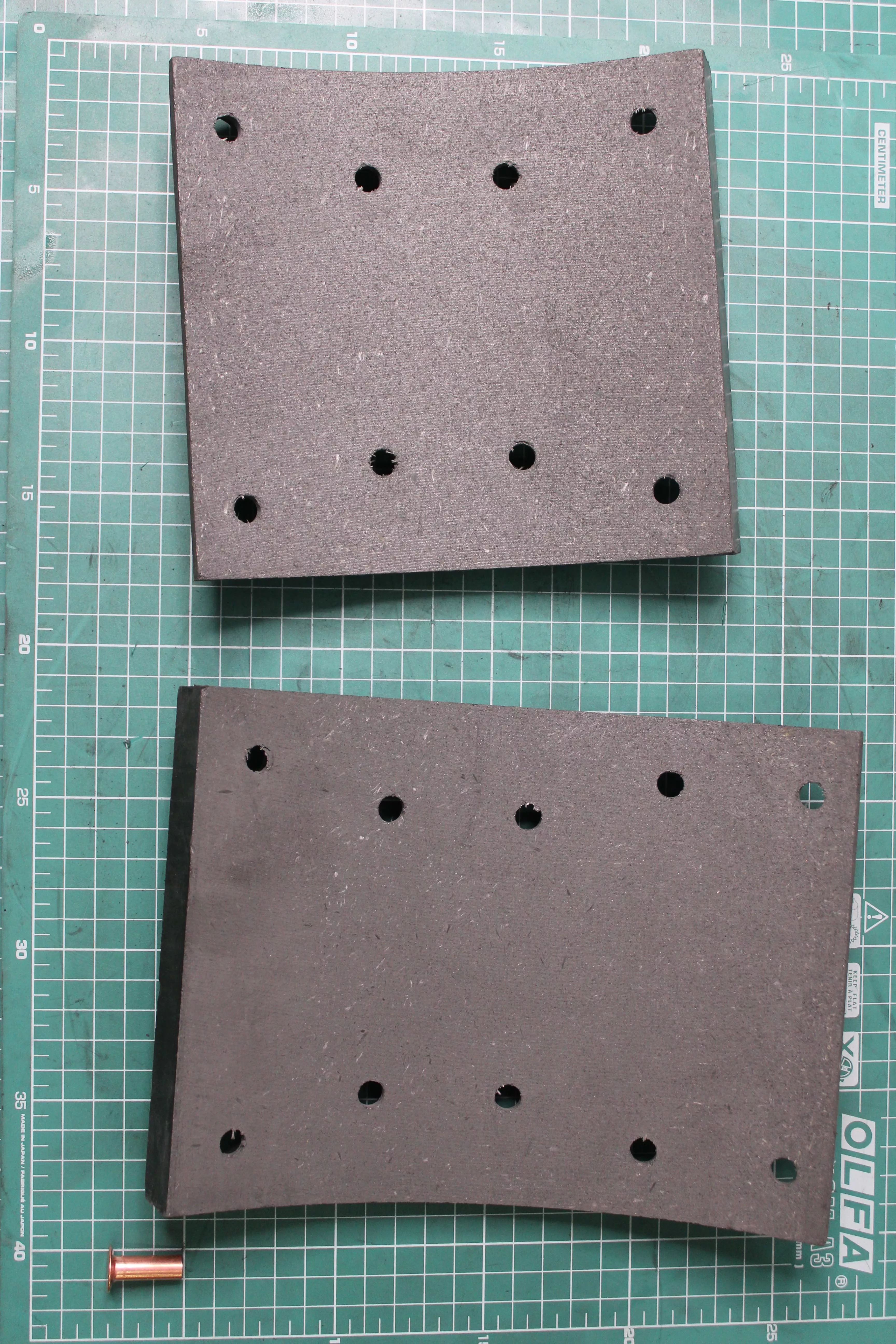 Накладки тормозные (Front, комплект на ось) CREATEK, (CK8509B) для грузовиков *