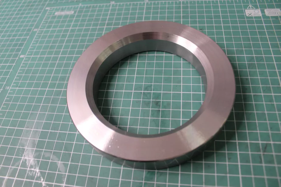 Кольцо сальника балансира (пыльник) 160*110*25 (без проточки ) HOWO для грузовиков *