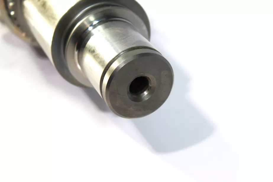 Вал вторичный 23Т. SHAANXI, ZF, (95531501 ER) для грузовиков *