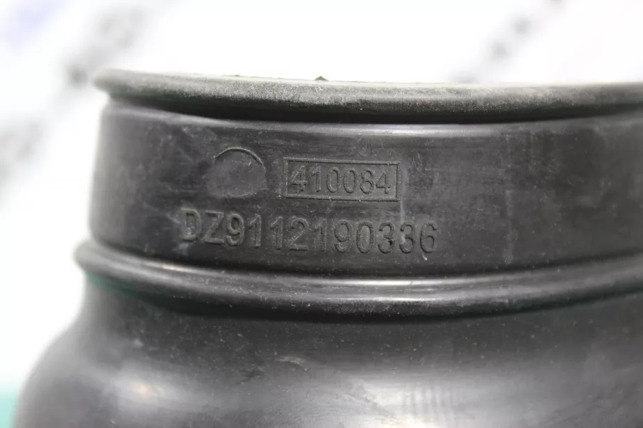 Патрубок воздухозаборника D160, L120, (Резина) SHAANXI, WP12 для грузовиков *