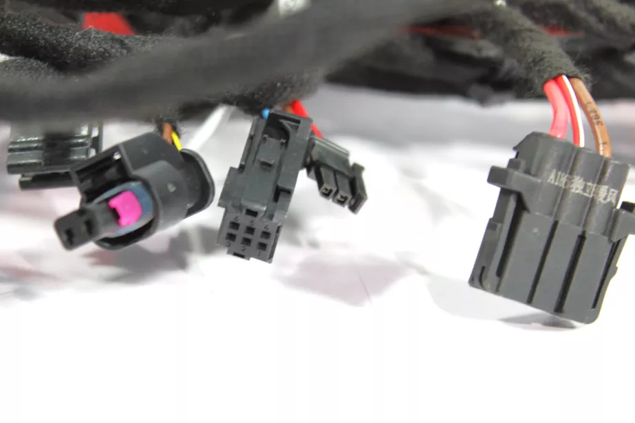 Жгут проводов пола (L) SHAANXI, X6000 для грузовиков *