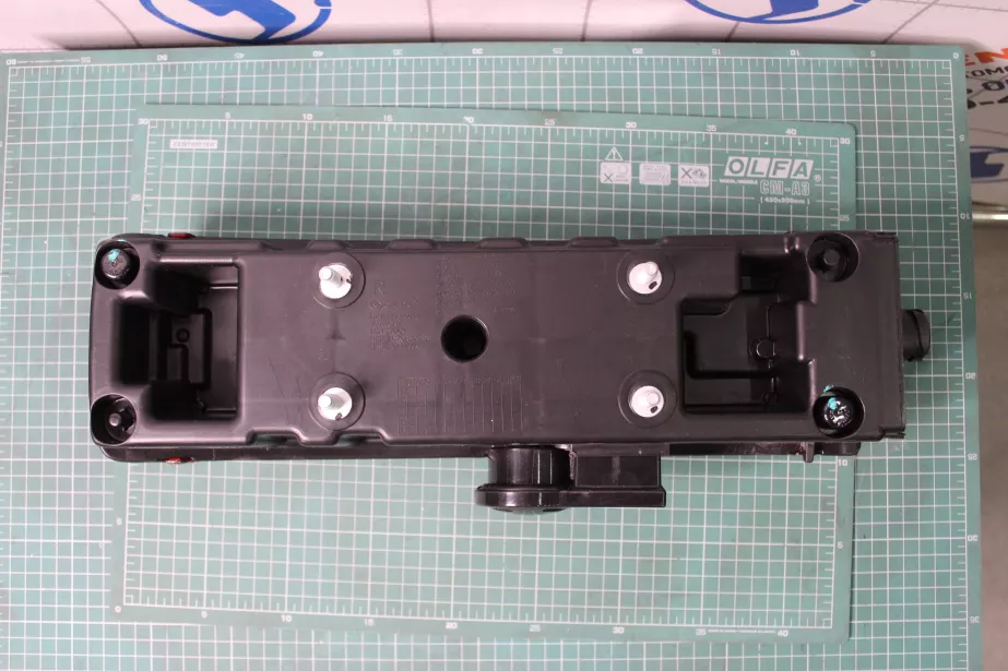 Фонарь задний (R) SHAANXI, X6000. для грузовиков *