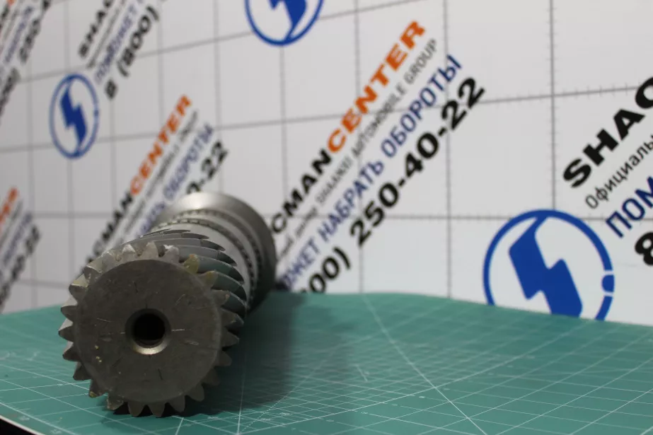 Вал вторичный 23Т. SHAANXI, ZF, (95531501 ER). для грузовиков *