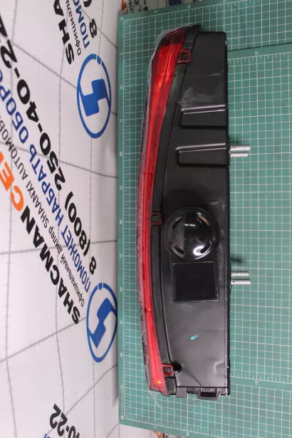 Фонарь задний (R) SHAANXI, X6000. для грузовиков *