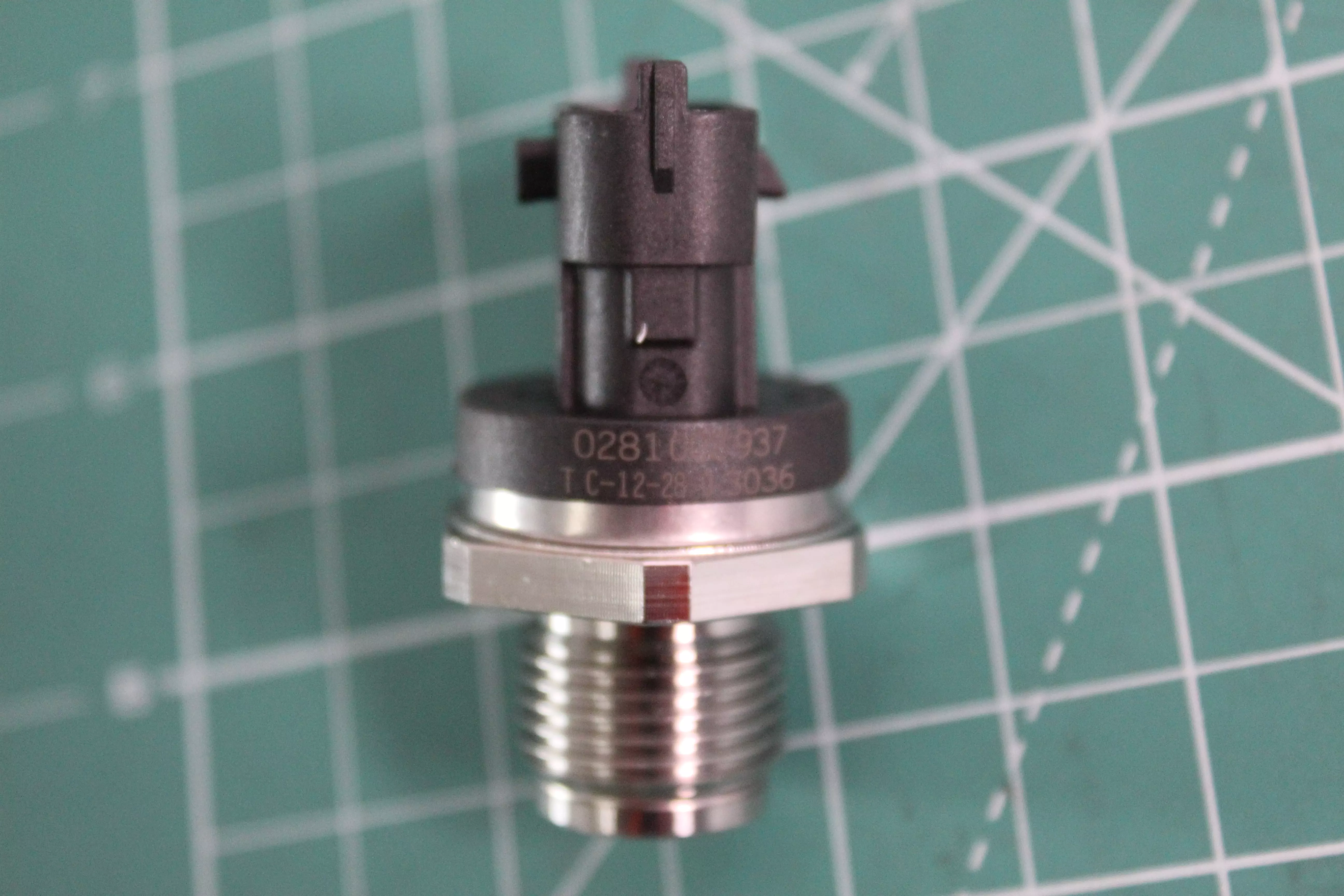 Датчик топливной рампы SITRAK, MC11.44-50, (0281002937) для грузовиков *