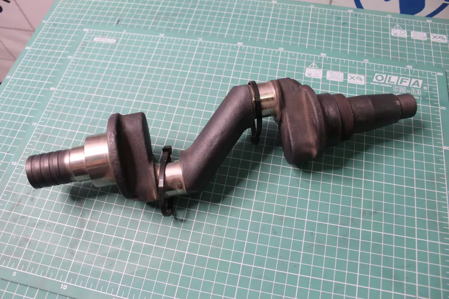 Вал коленчатый компрессора двухцилиндровый HOWO для грузовиков *