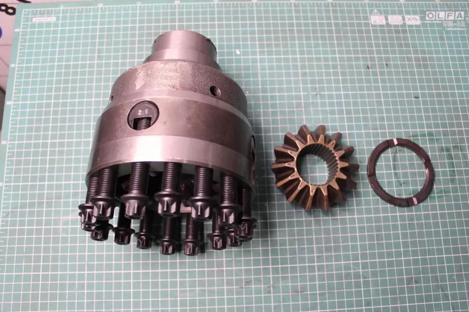 Дифференциал межколесный заднего моста SITRAK, MCP16 для грузовиков *