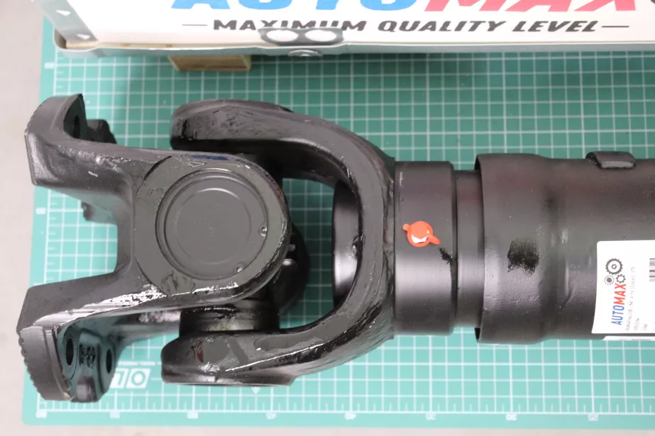 Карданный вал D180, L540, (4 отв. 57 крест. Передний мост 6*6) AUTOMAX, (AM1134). для грузовиков *