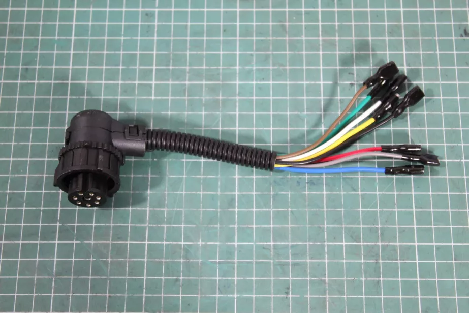 Разъём заднего фонаря (6/8 контактов) КНР для грузовиков *