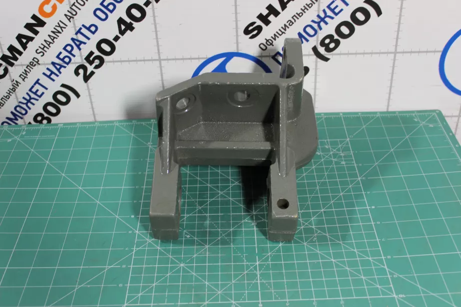 Кронштейн крепления передней рессоры (FL) HOWO, 6X6 для грузовиков *