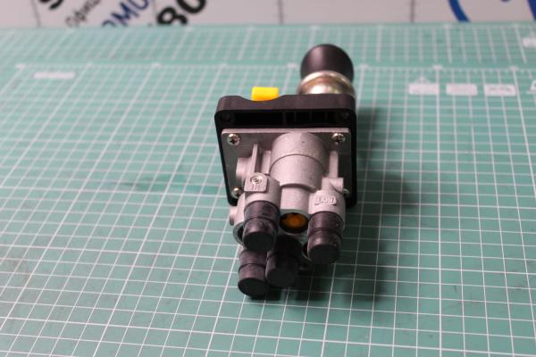 Кран подъёма кузова (4 выхода) CREATEK, (CK8869)