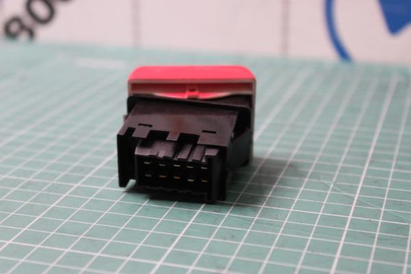 Клавиша аварийного сигнала SHAANXI