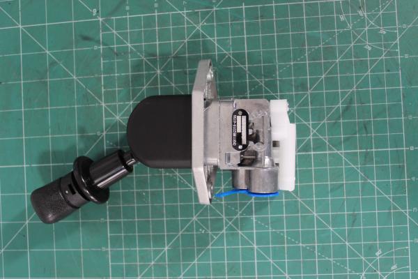 Кран ручного тормоза SITRAK, T5G, (81.52315.6156)