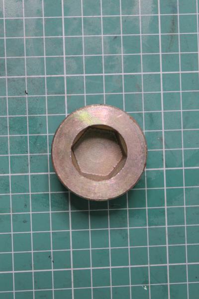 Пробка картера моста (магнитная) HOWO